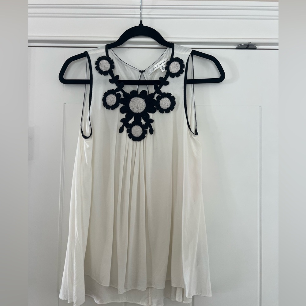 Max Studio Ivory Sleeveless Camisole with Black Floral Appliqué